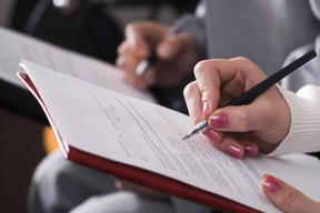 Are accepted offers binding in New York? signing a contract