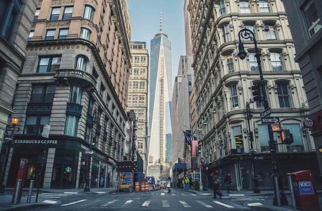 street of new york city: Doorman building in NYC