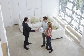 renting an apartment in NYC - broker showing an apartment to clients