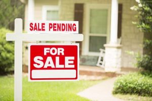 Under Contract in Real Estate