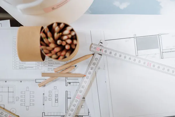 The floor plans and specs a new development offering plan locks the sponsor into